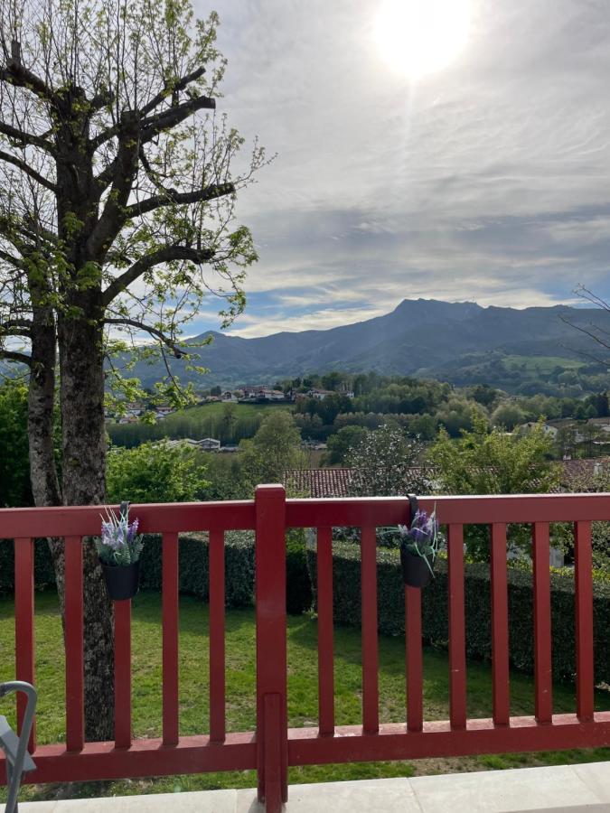 Appartement Vue Sur La Rhune Sare Eksteriør billede